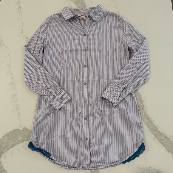 Victorias Secret Striped Long Sleeve ButtonUp Sleep Shirt Womens Small Lace Trim - Picture 1 of 7